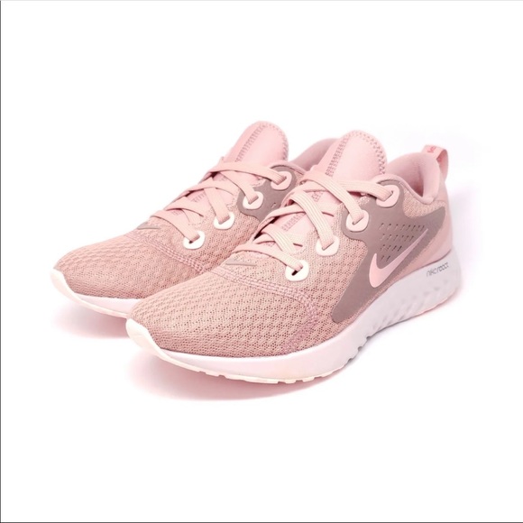 Nike Legend React - Picture 3 of 4